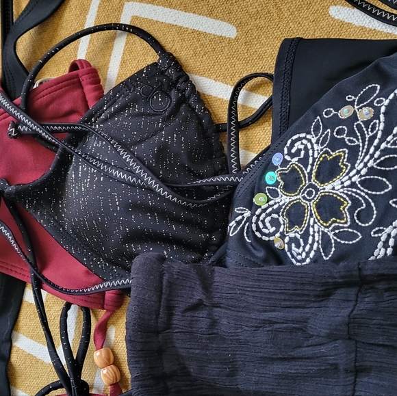 Assortment of bikini tops - Picture 6 of 6